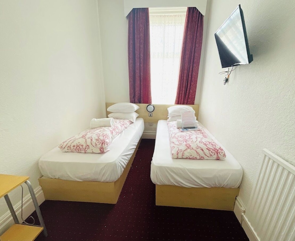 Danescourt Lodge 12/50