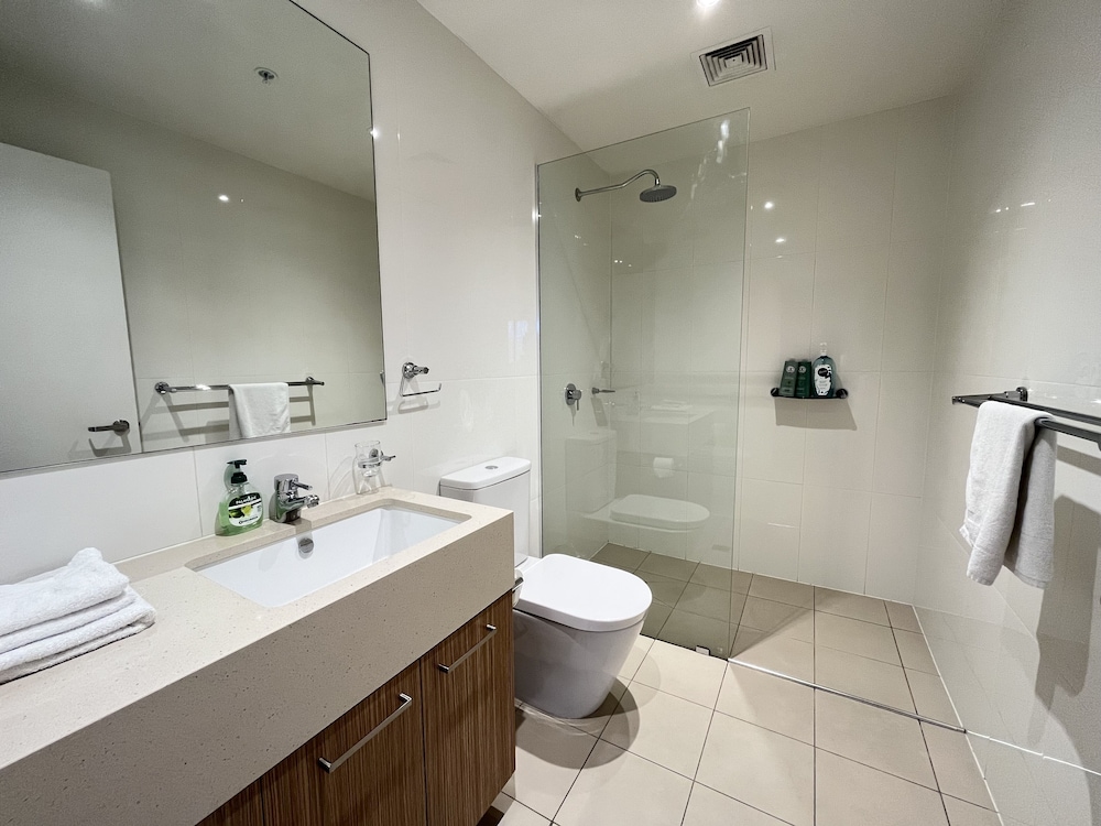 Tasha's Apartments on Morphett 50/50
