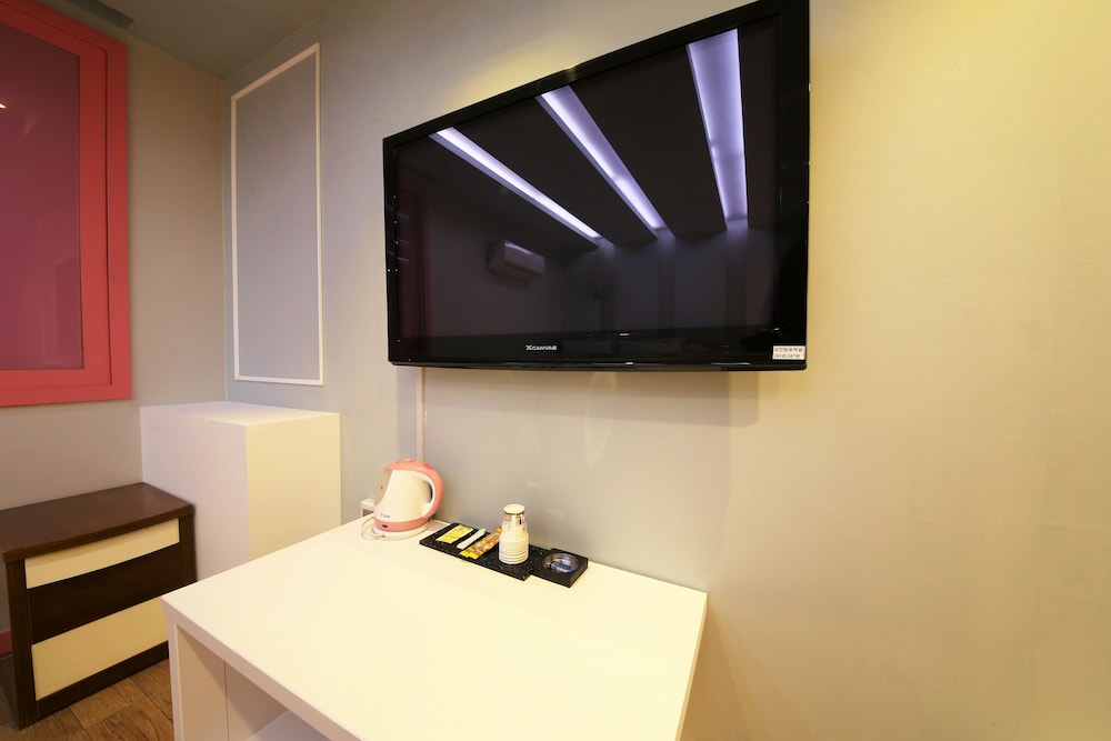 Sense Motel 24/50