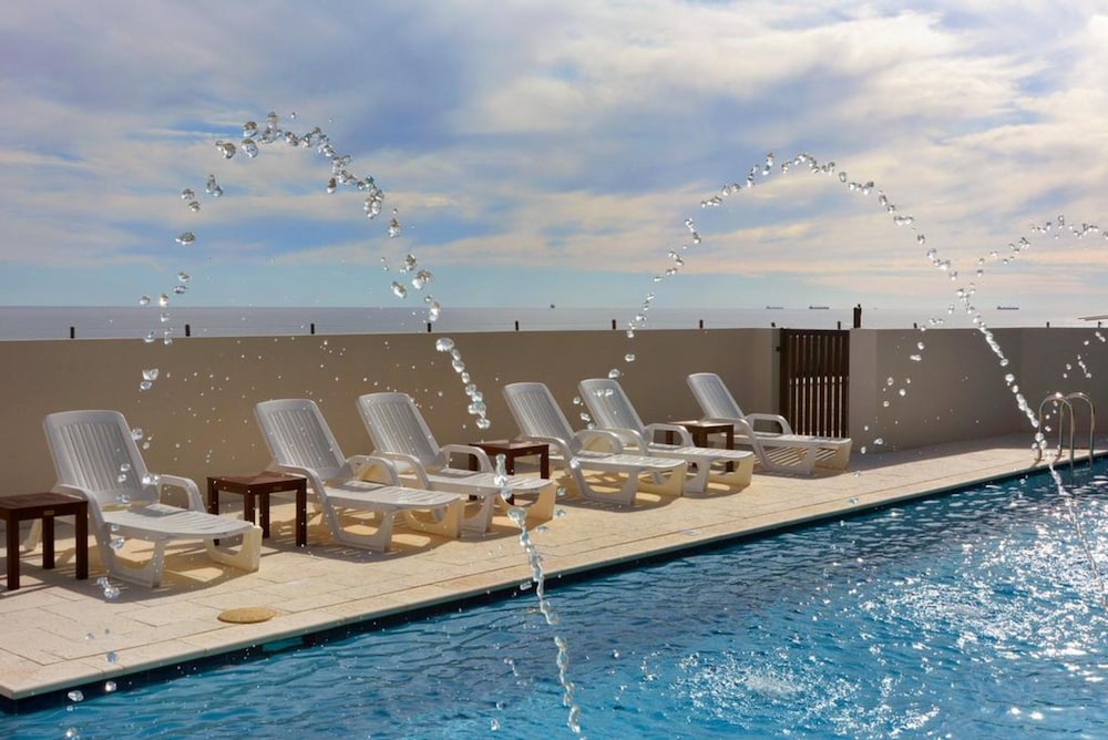 BUNBURY SEAVIEW APARTMENTS 50/58
