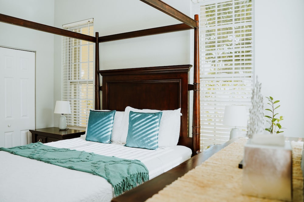 Shangri-La Bed & Breakfast 15/50