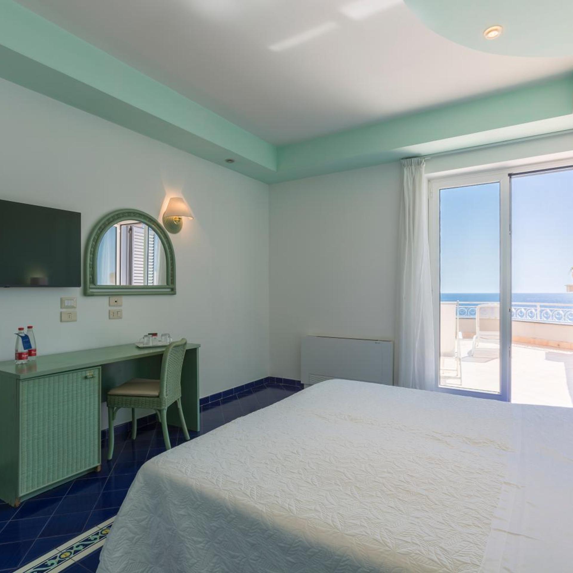 Room, Triple, Sea View, Balcony