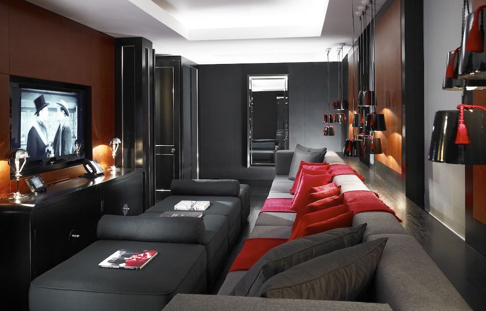 Grosvenor House Suites 23/41