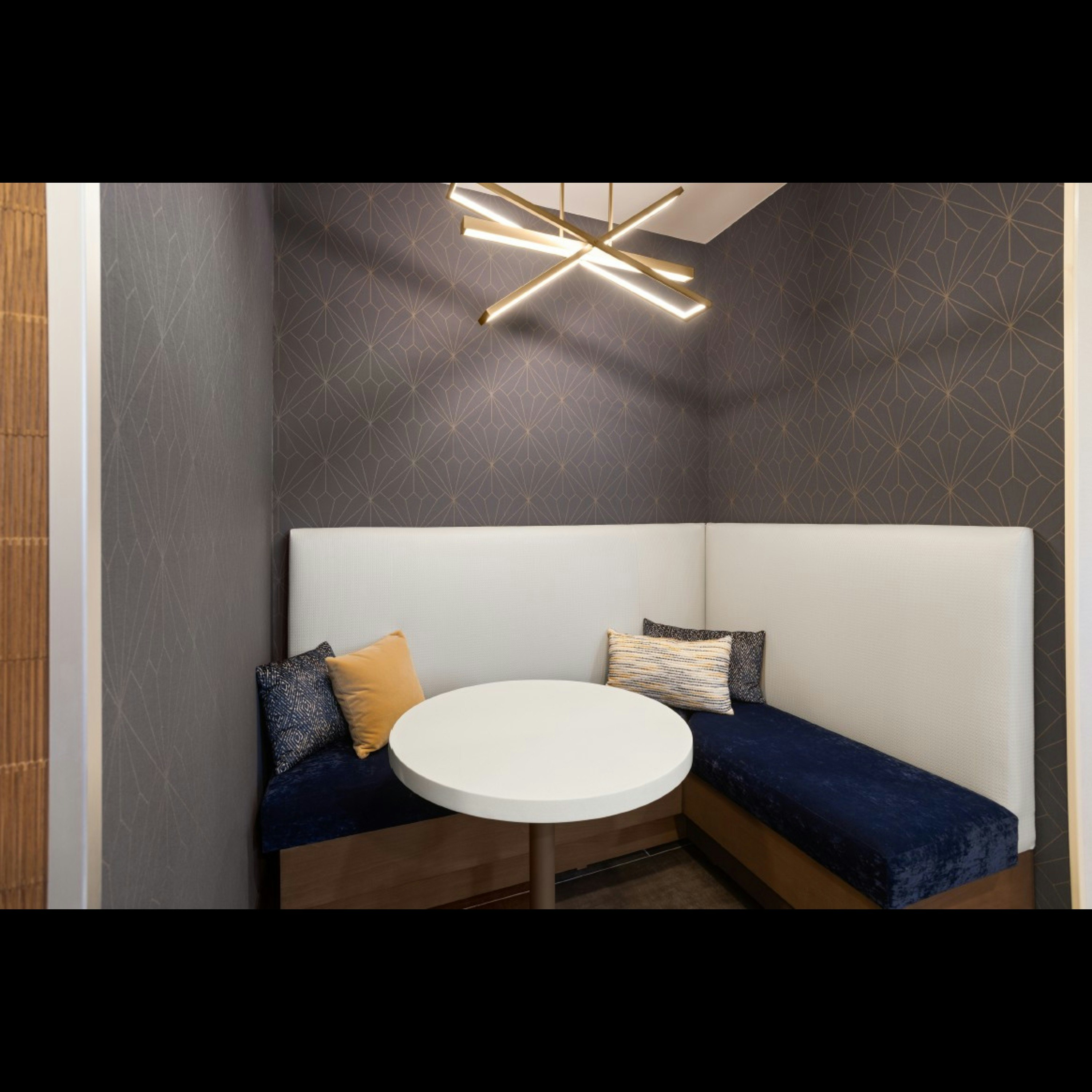 Hampton Inn & Suites Richmond/Glenside 37/37