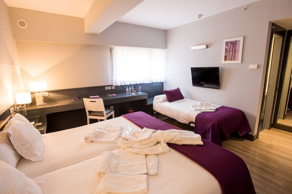 Hostal Torrejon 29/63