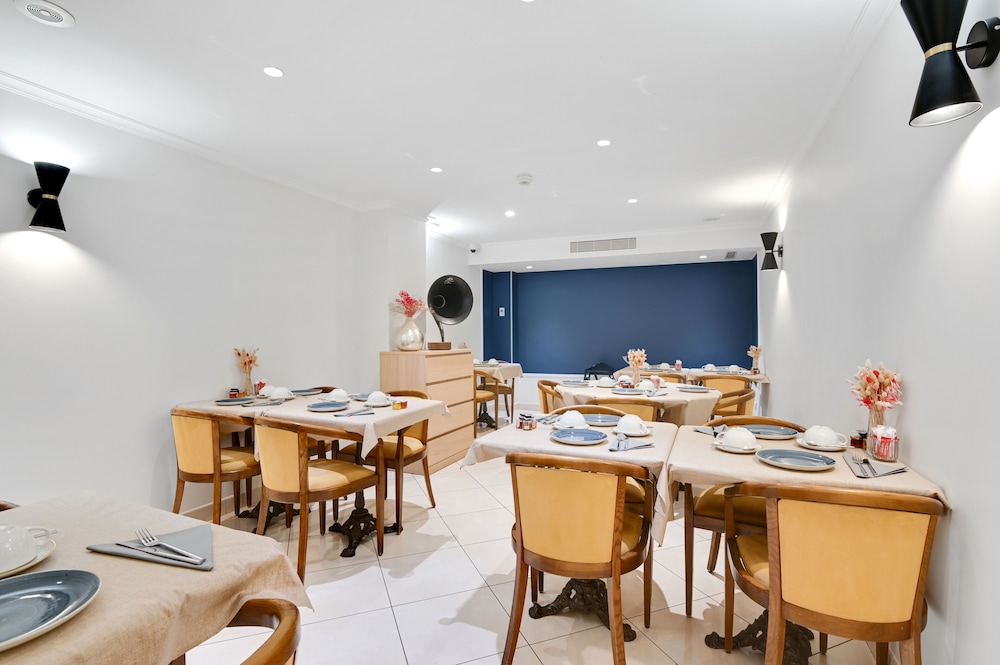 Elysees Opera Hotel 57/62