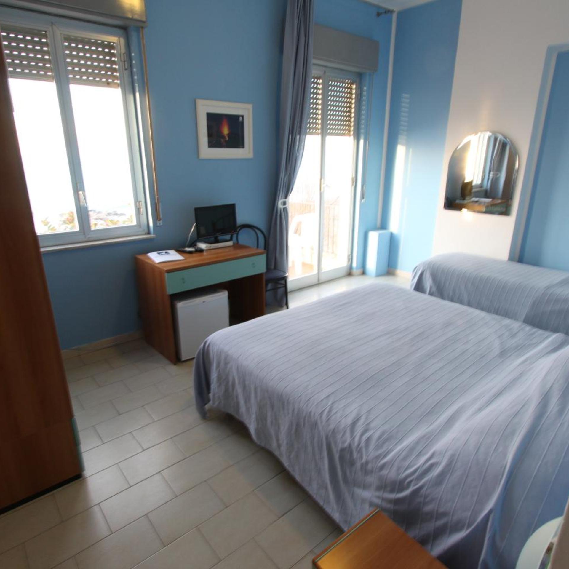 Room, Triple, Sea View
