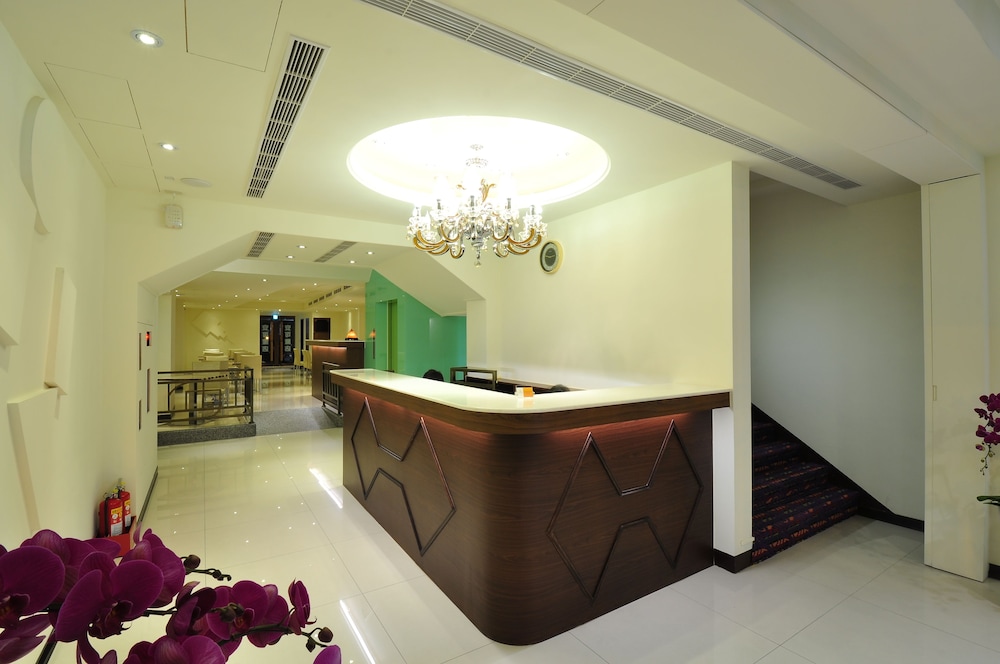 Bravo Hotel 7/43