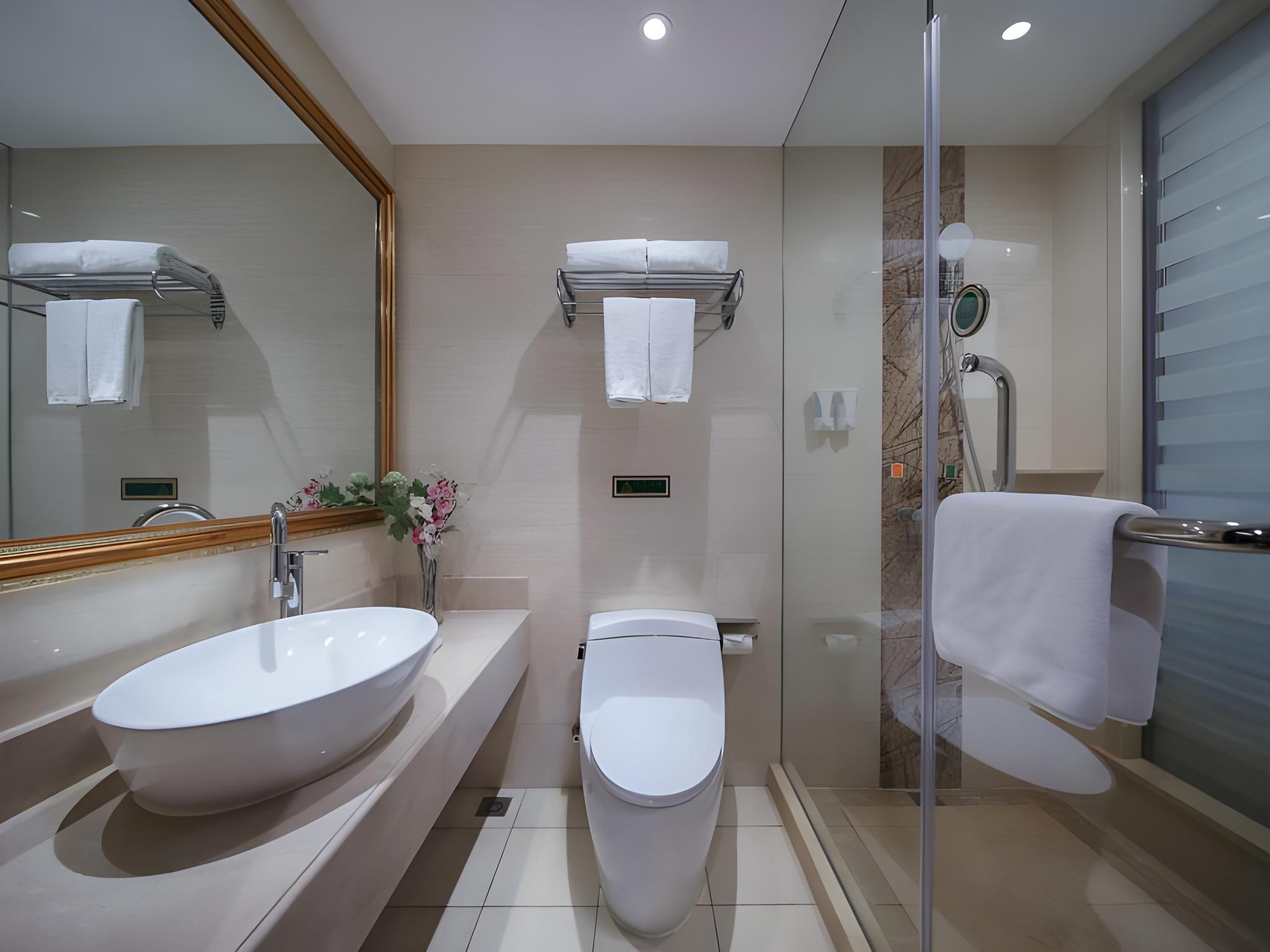 Vienna Hotel (Shanghai Jing'an Gaoping Road) 44/44
