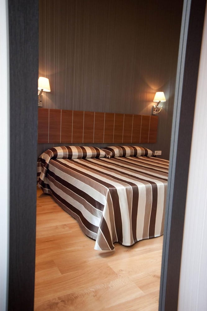 Hostal Bcn 46 28/36
