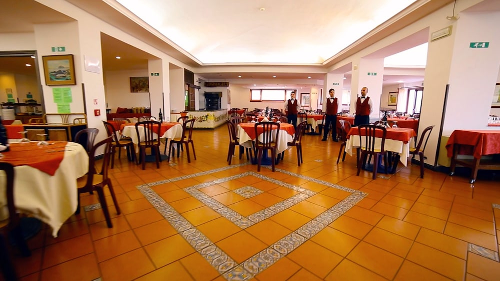 Grand Hotel Ischia Lido 18/30
