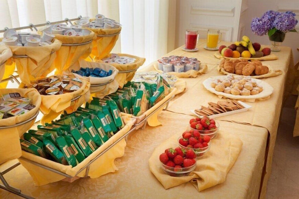 Mondial Park Hotel photo3