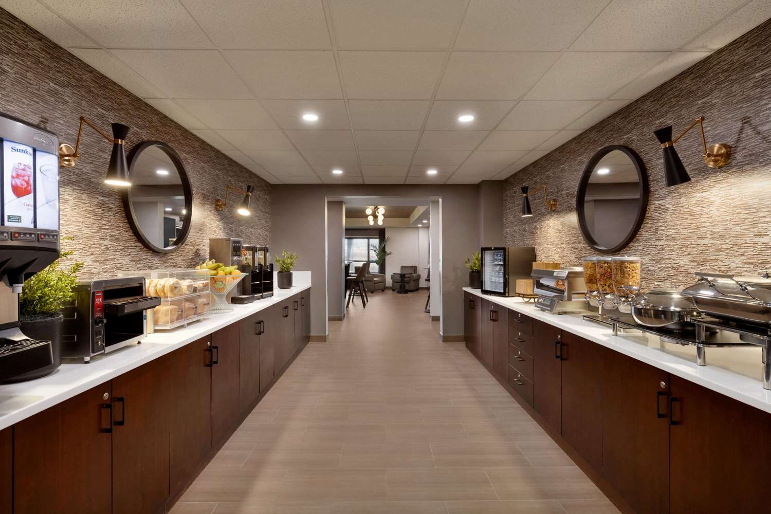 Microtel Inn Suites By Wyndham Weyburn 21/27