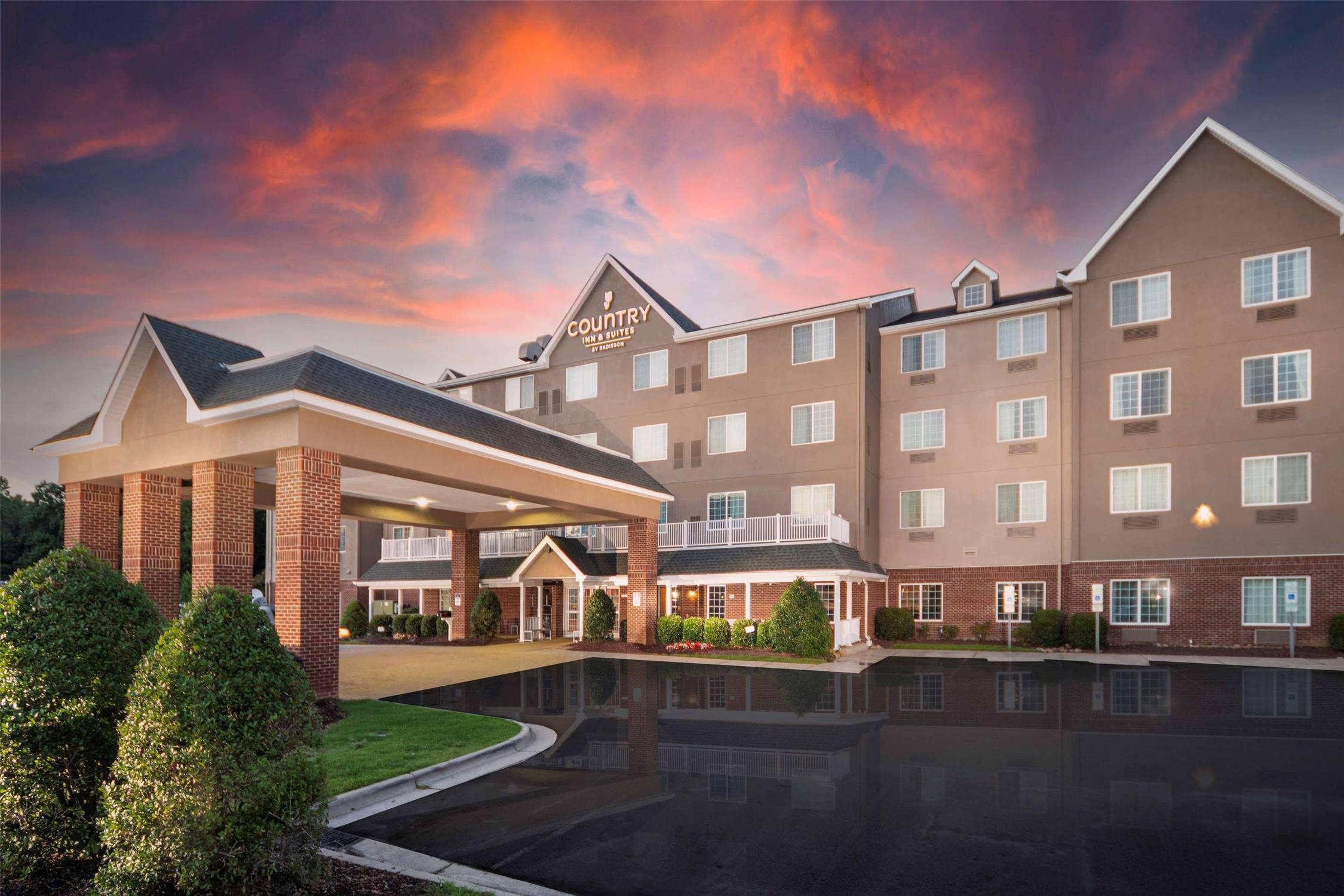 Country Inn Suites By Radisson Rocky Mount Nc 1/35