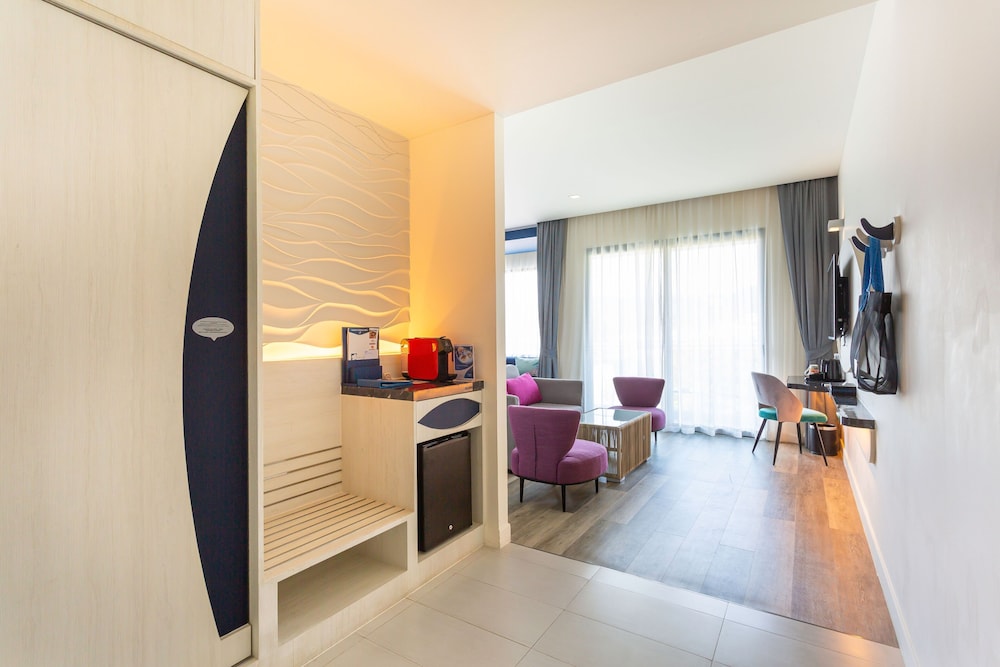 Hotel Clover Patong Phuket 44/75