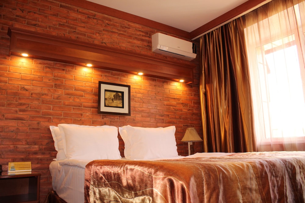 Uyut Hotel 32/69