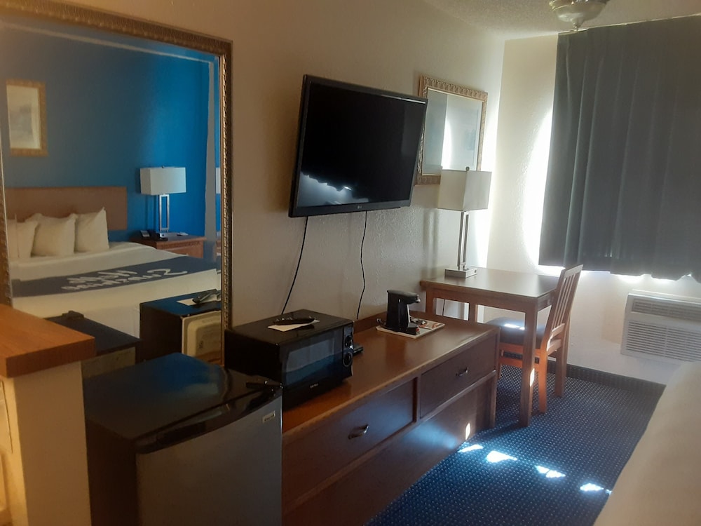 Days Inn by Wyndham Pocatello University Area 21/30