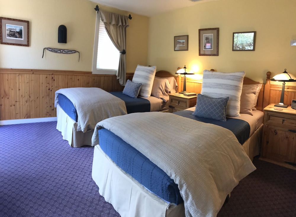 Arden Forest Inn 24/72