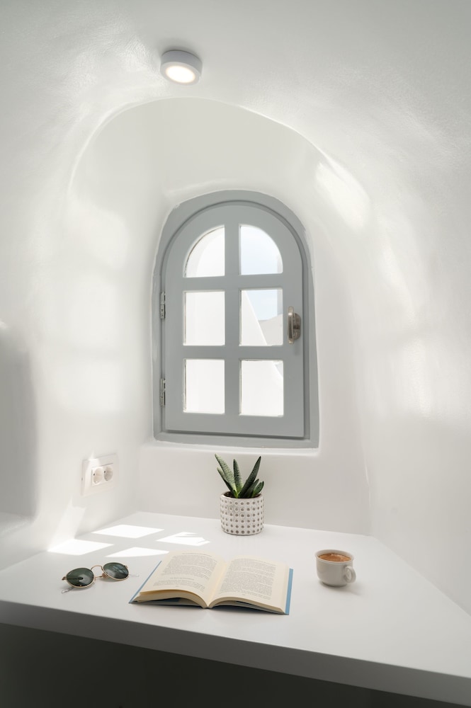Oia Spirit Boutique Residences 49/50