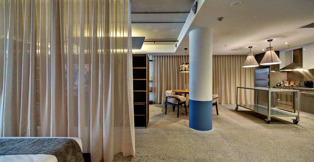 Zara Tower Serviced Apartments 38/78
