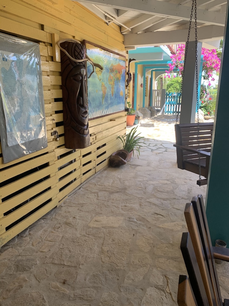 All Seasons Guest House 26/50