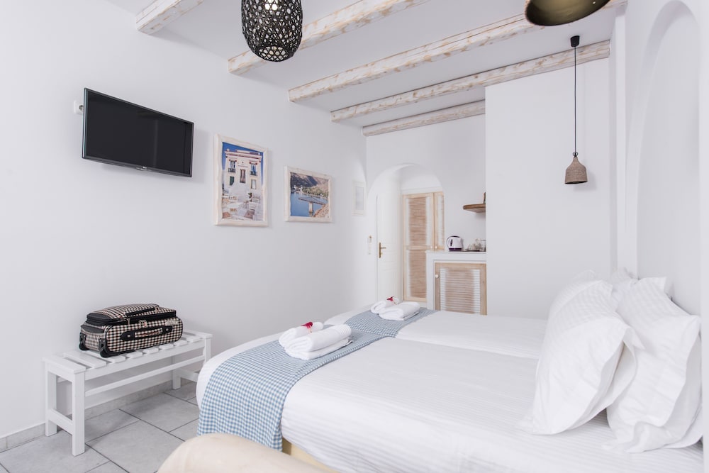 Cycladic Islands Hotel 12/47