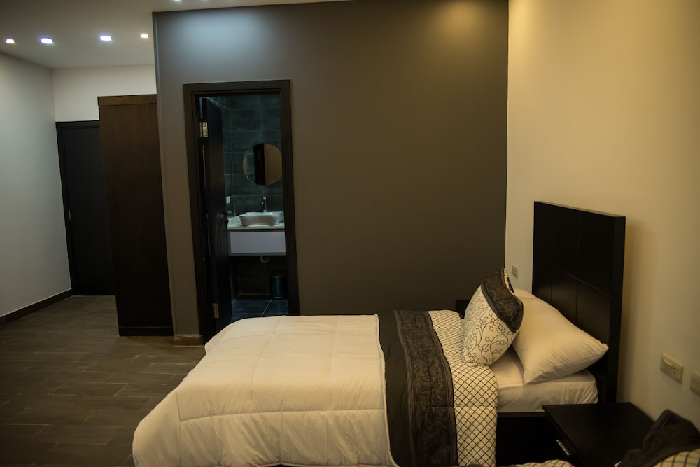 Marvel Stone Hotel 14/38