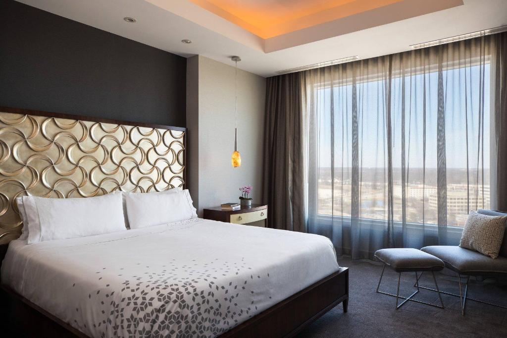 1 Bedroom, Gold, Aster, Suite, King Bed, Large, High Floor