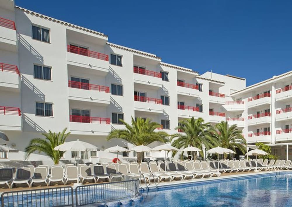 Coral Star Hotel 4/45