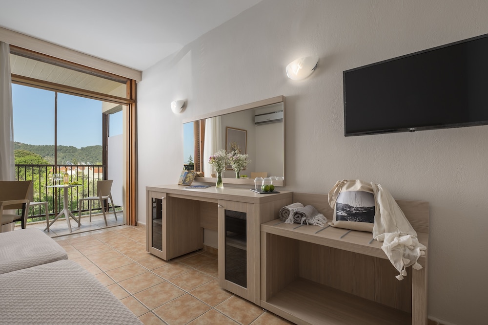 Alkyon Hotel 38/54