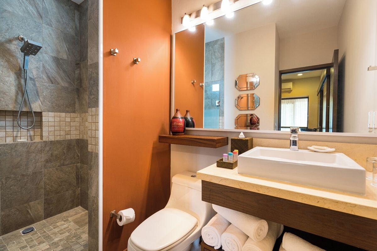 2 Bedrooms, Luxury, Suite, Partial Ocean View, Resorts By Pinnacle 220 4/4