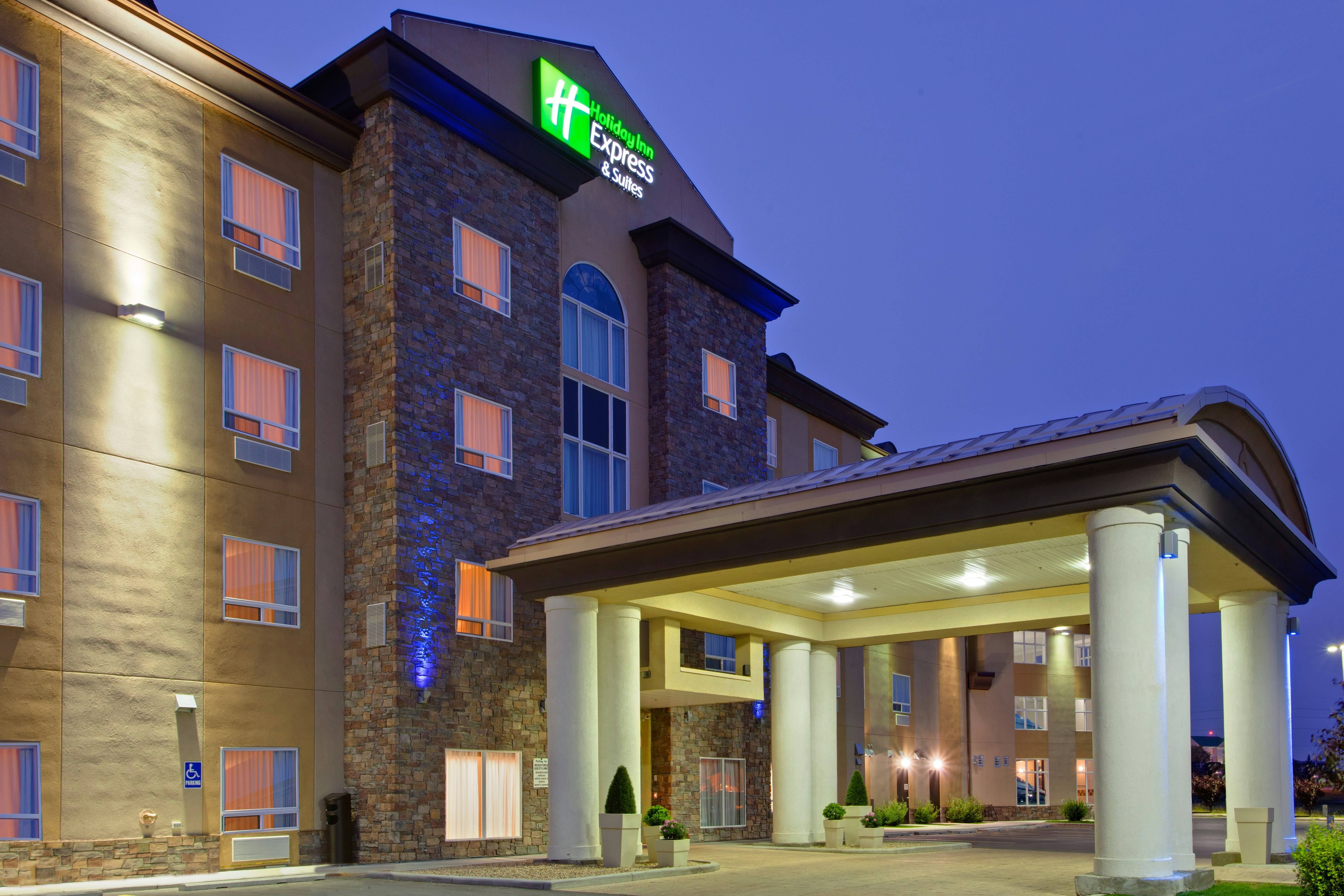 Holiday Inn Express Hotel Suites Airport Calgary 2/52