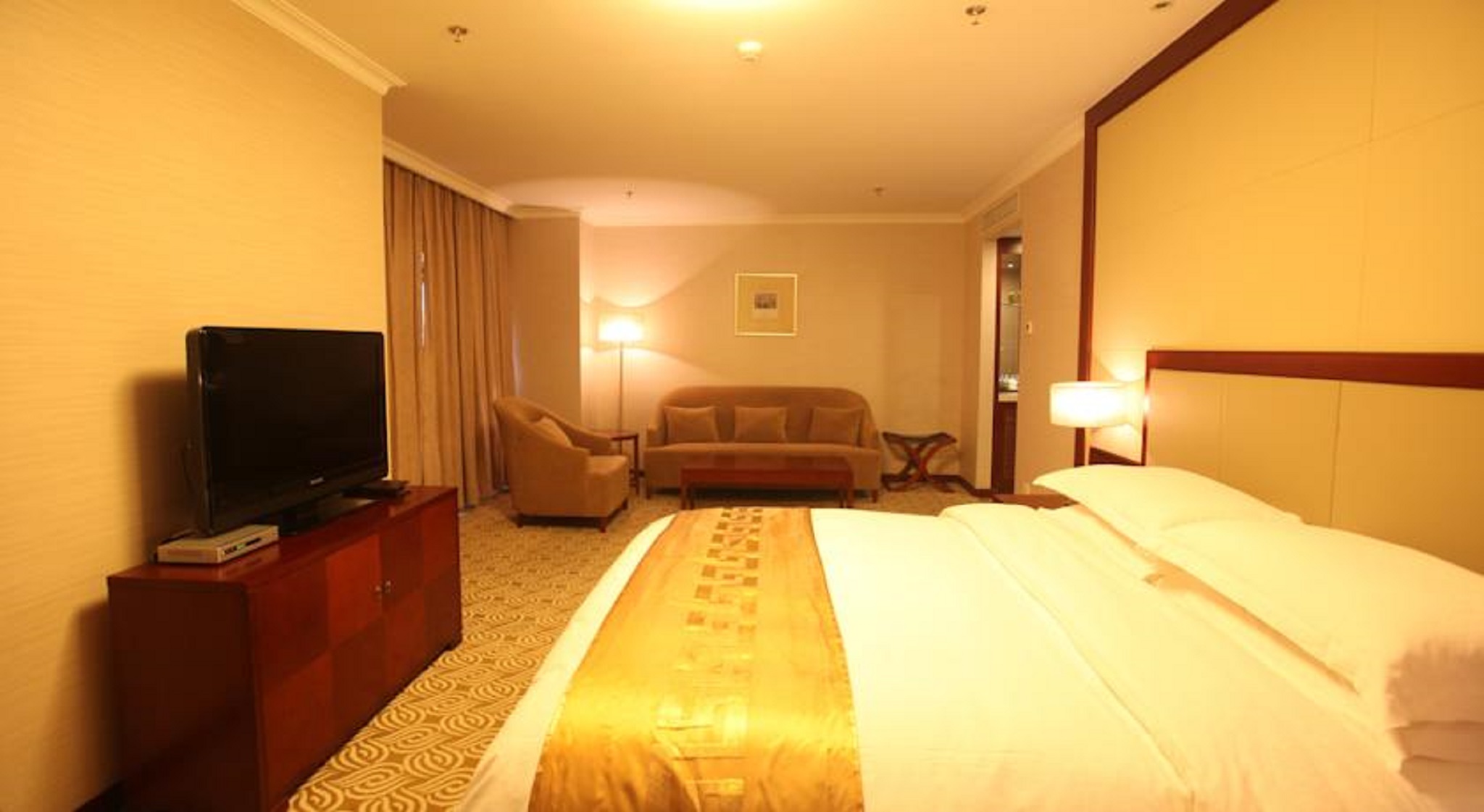 Deluxe, Double Bed