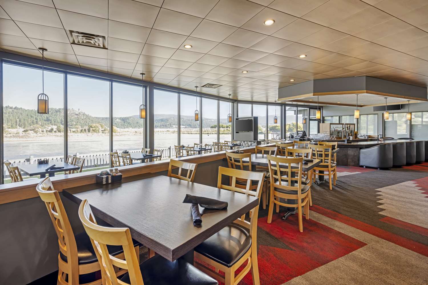 restaurant cafeteria