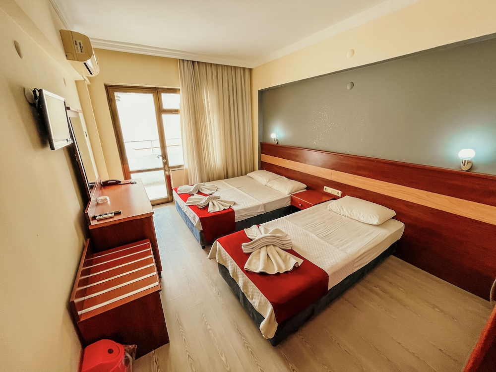 First Class Hotel 23/59