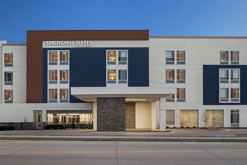 SpringHill Suites by Marriott Bettendorf 2/35