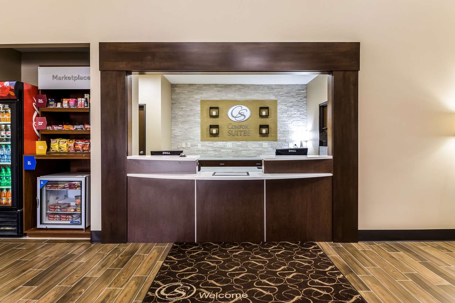 Comfort Suites Sioux Falls Mall District SD 8/32