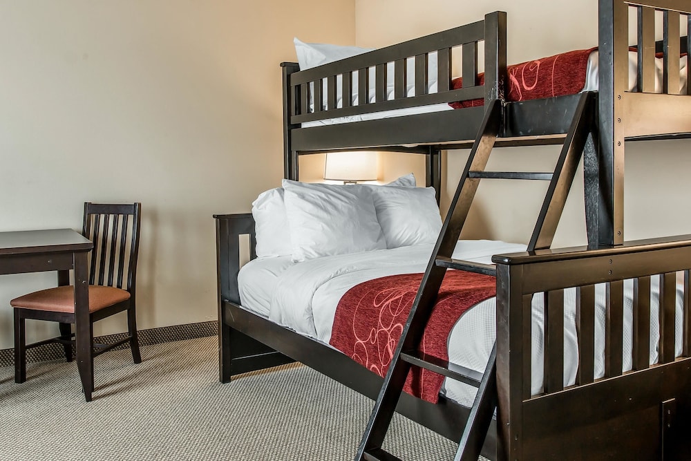 Comfort Suites South Bend Near Casino 26/33