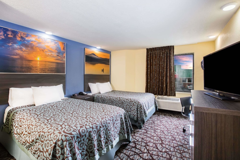 Days Inn By Wyndham Blue Springs 10/29
