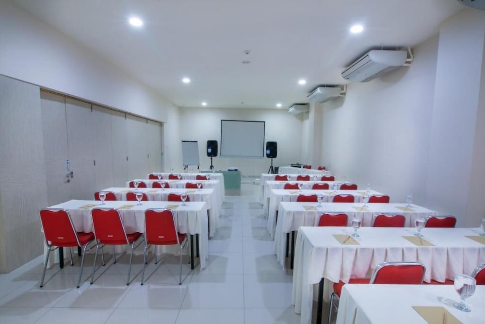 Cordela Hotel Medan 40/46