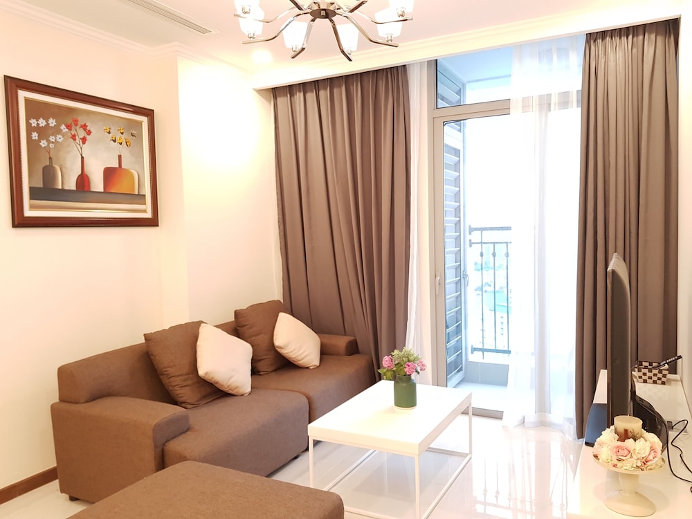 The Berry Luxury Serviced Apartment 25/50