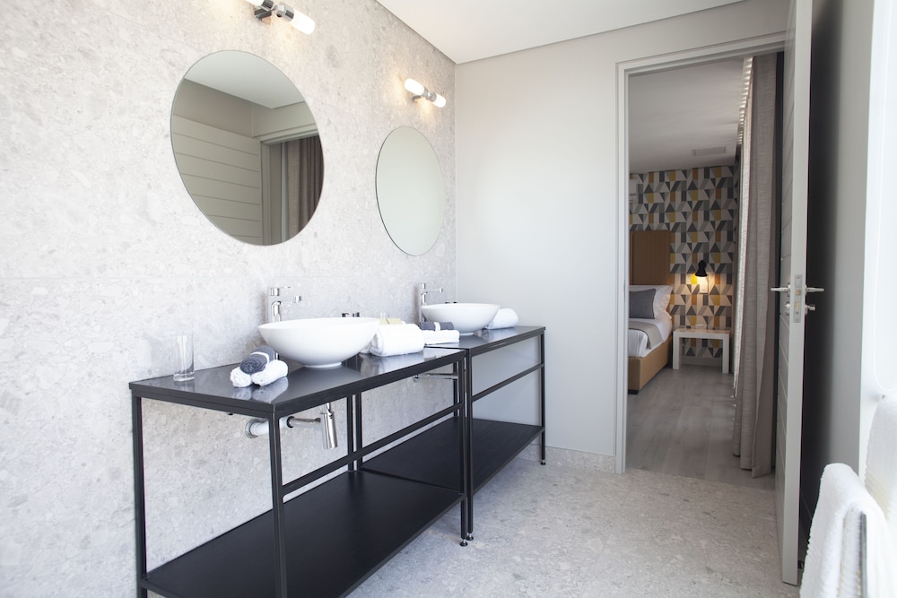 Zest Boutique Hotel 48/49