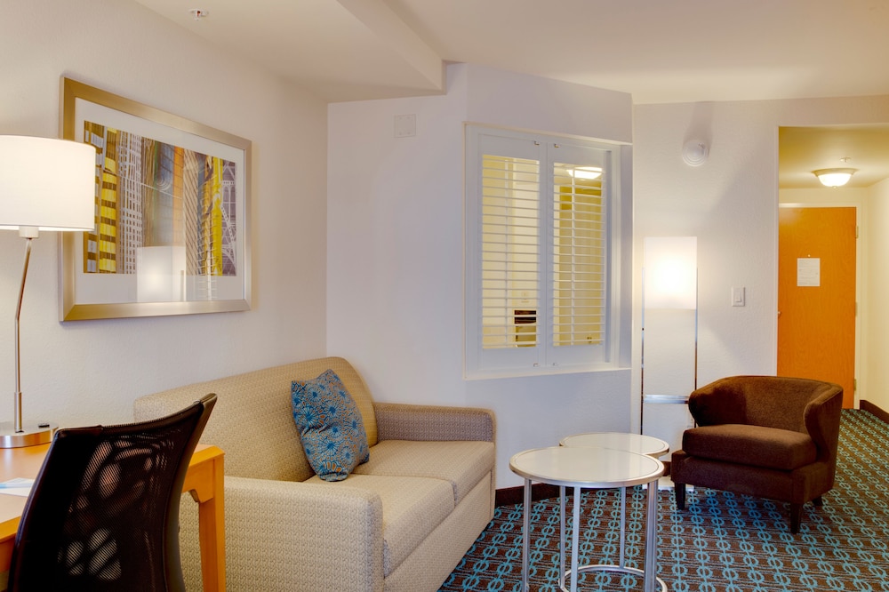 Fairfield Inn Suites Melbourne Palm Bay Viera 25/50