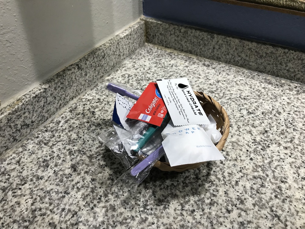 Camelot Inn Suites Veterans Memorial/Nw Houston 35/37