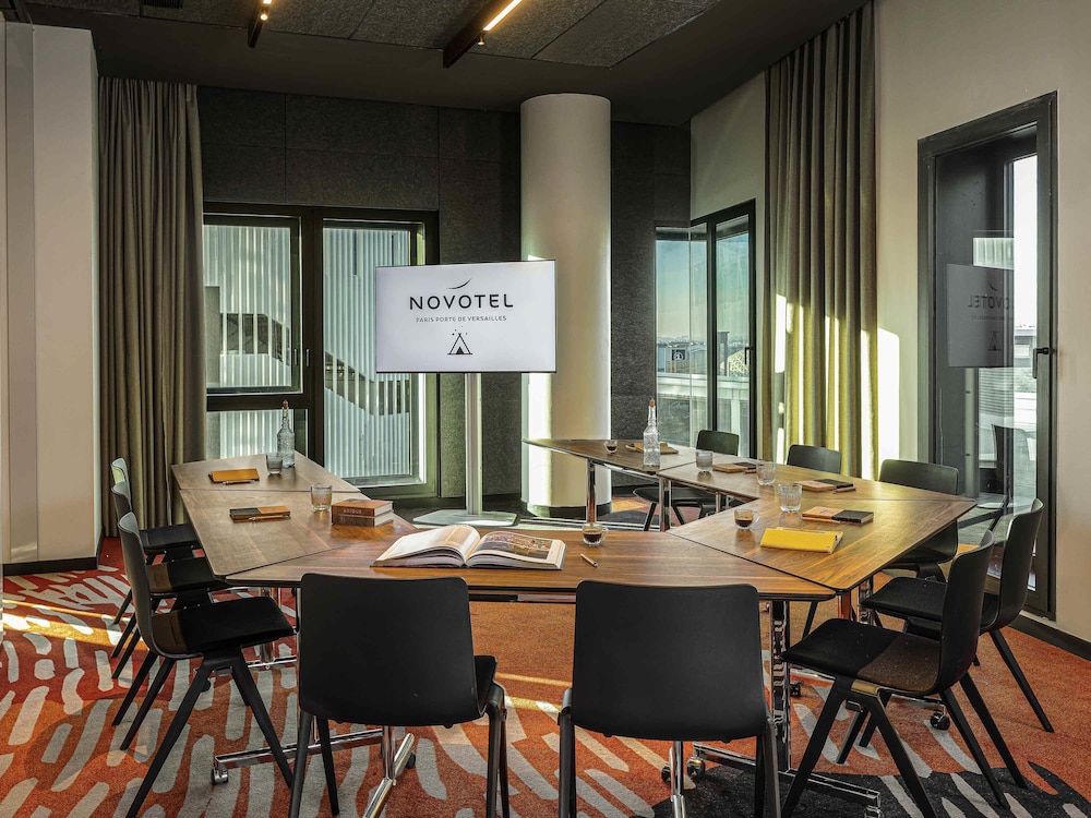 Novotel Paris Porte Versailles Hotel 61/67