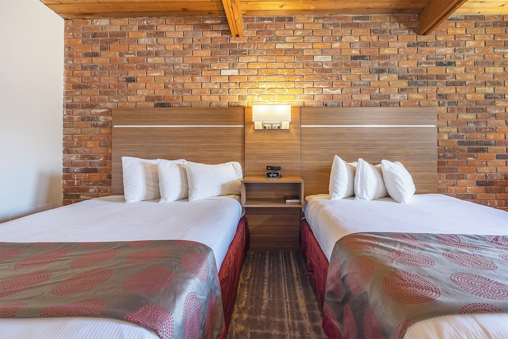 غرفة ديلوكس بسريرين كوين، Ramada by Wyndham 1000 Islands/Gananoque 5/10