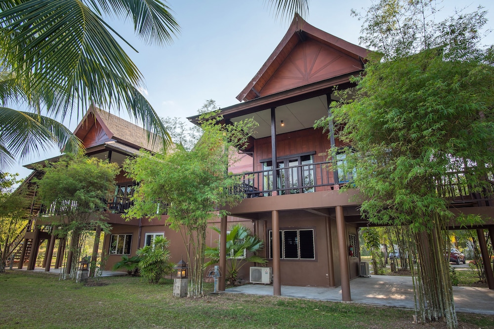 ThaiLife Wellness & Meditation Resort 6/80