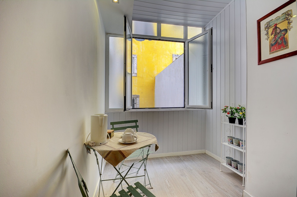 Inn Bairro Alto Bed & Breakfast 57/75