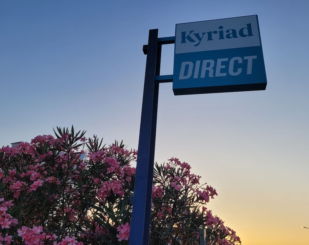 Kyriad Arles 28/30