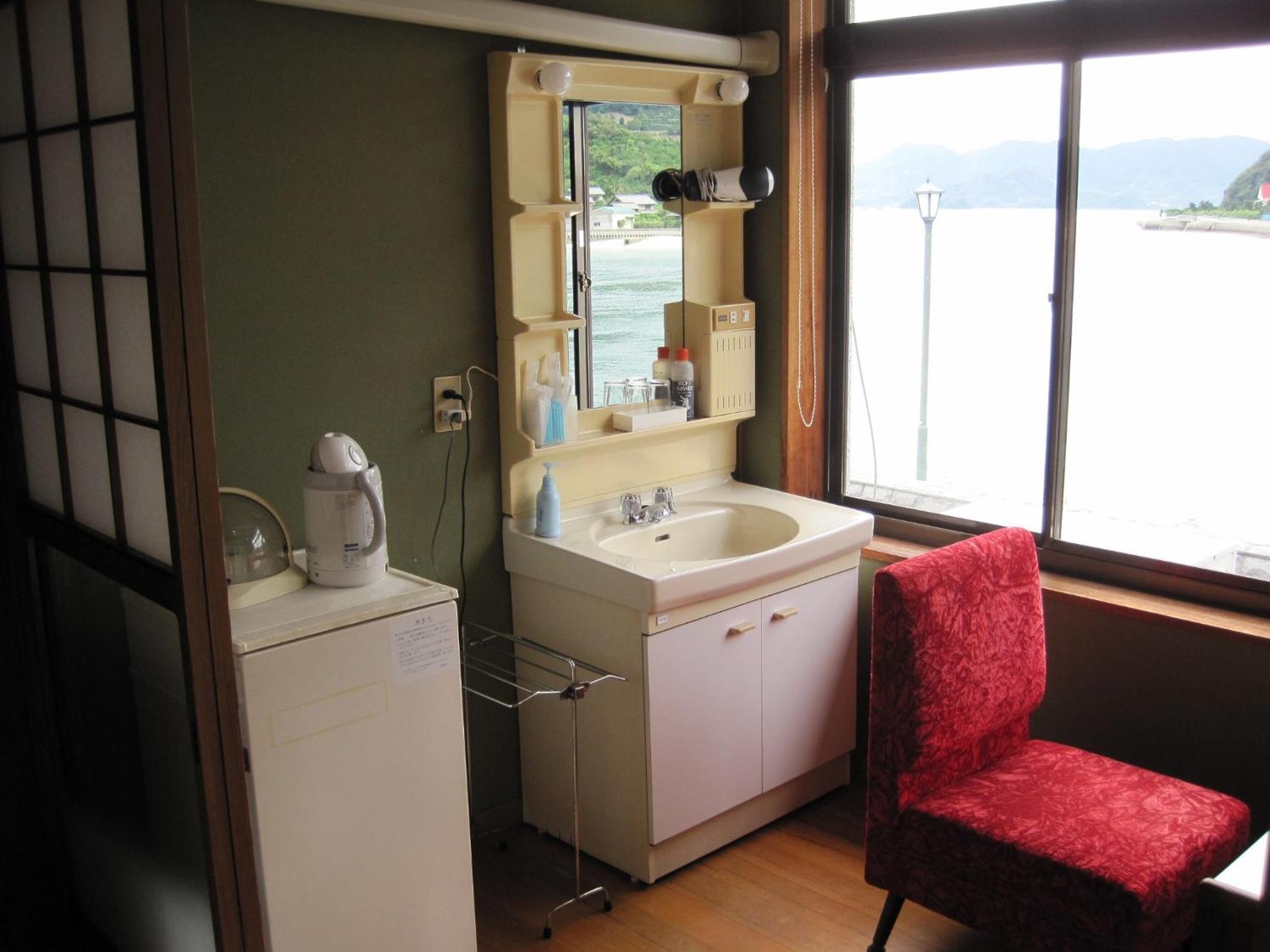 Japanese, Standard, 2 Futon Beds, Sea View, Shared Bathroom